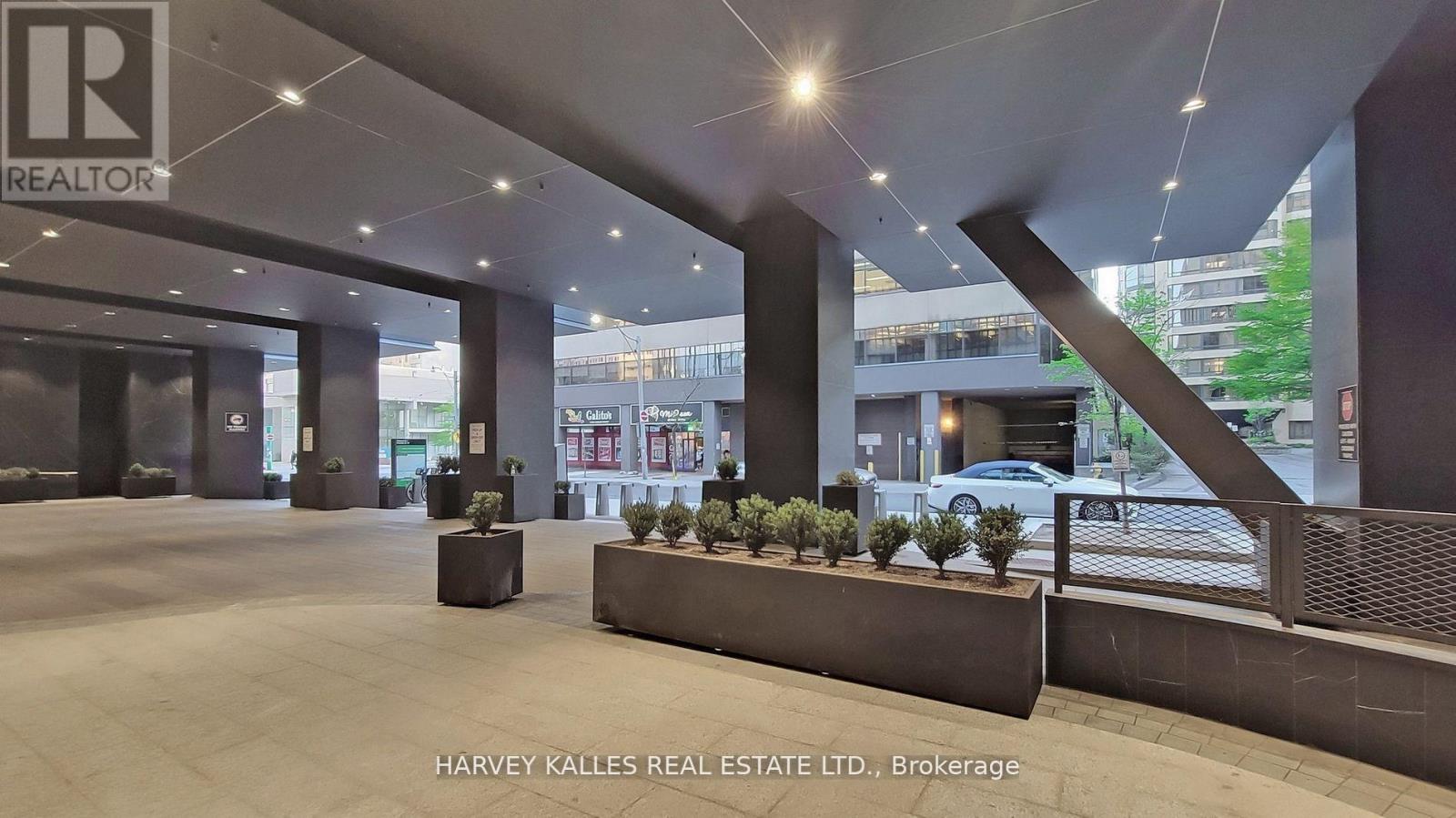 4411 - 488 University Avenue, Toronto, Ontario  M5G 0C1 - Photo 4 - C12883840