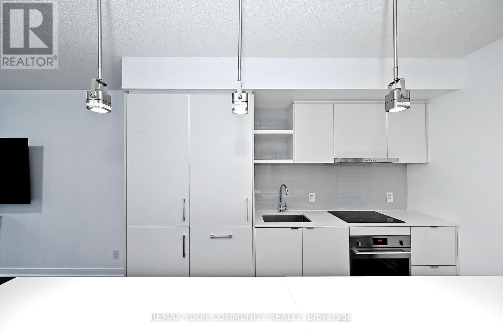 1703 - 88 Harbour Street, Toronto, Ontario  M5J 1B7 - Photo 16 - C12883862