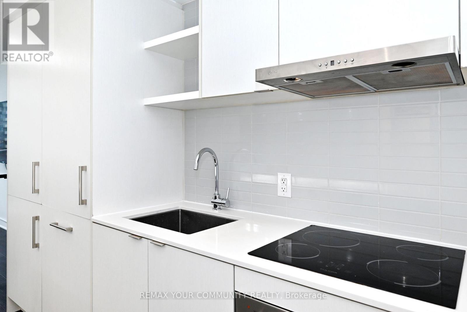 1703 - 88 Harbour Street, Toronto, Ontario  M5J 1B7 - Photo 19 - C12883862