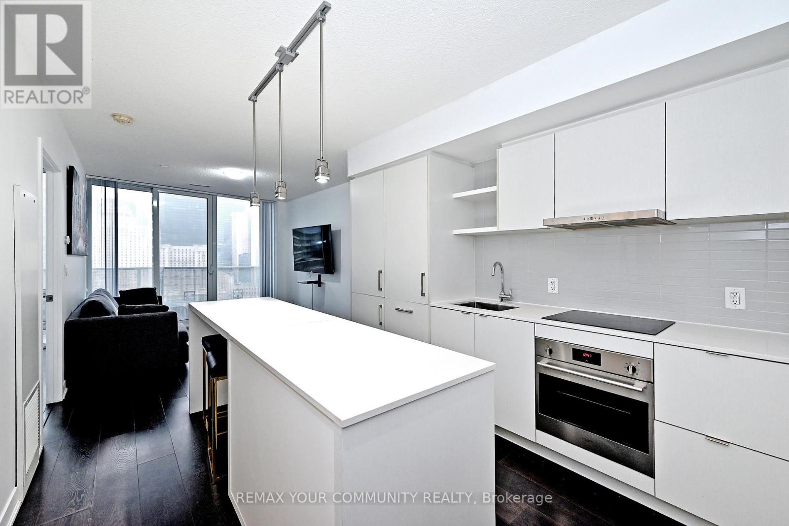 1703 - 88 Harbour Street, Toronto, Ontario  M5J 1B7 - Photo 39 - C12883862