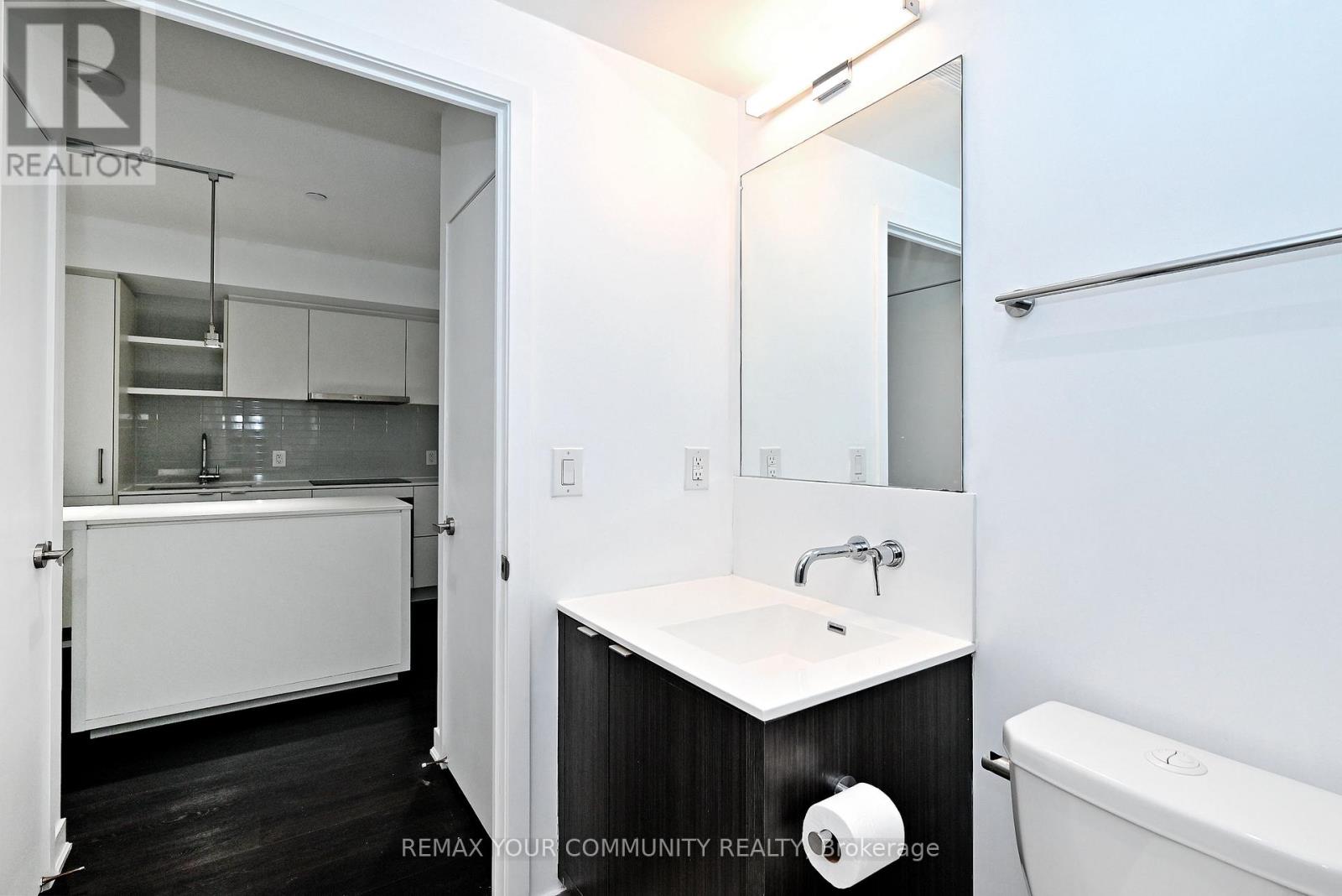 1703 - 88 Harbour Street, Toronto, Ontario  M5J 1B7 - Photo 7 - C12883862