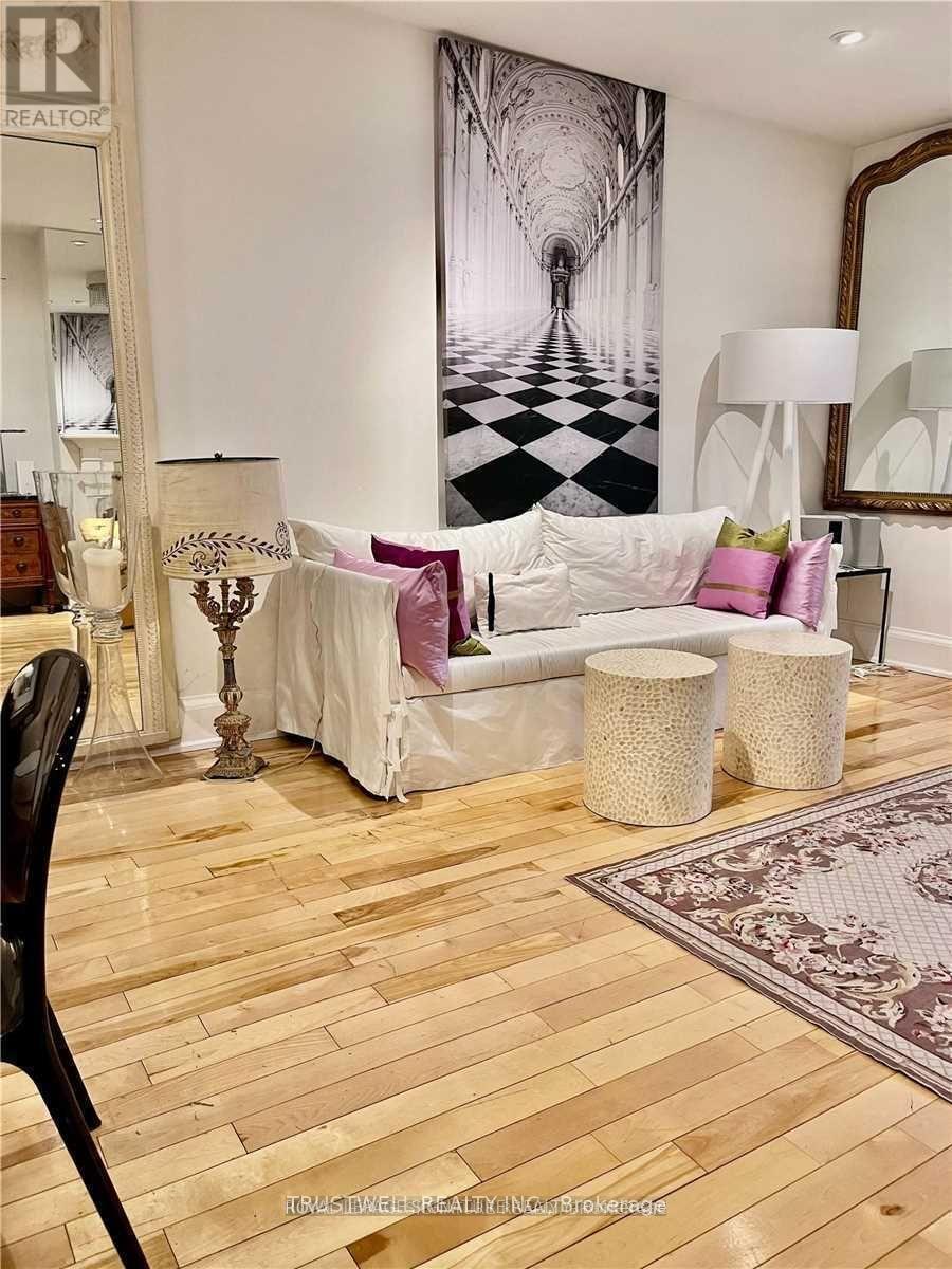 220 ROSE PARK DRIVE, Toronto, Ontario