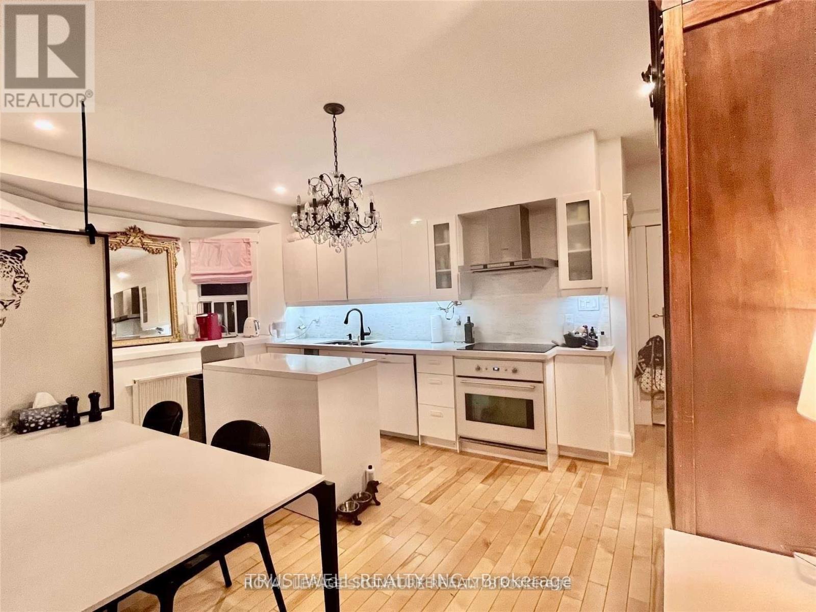 220 Rose Park Drive, Toronto, Ontario  M4T 1R5 - Photo 6 - C12883876