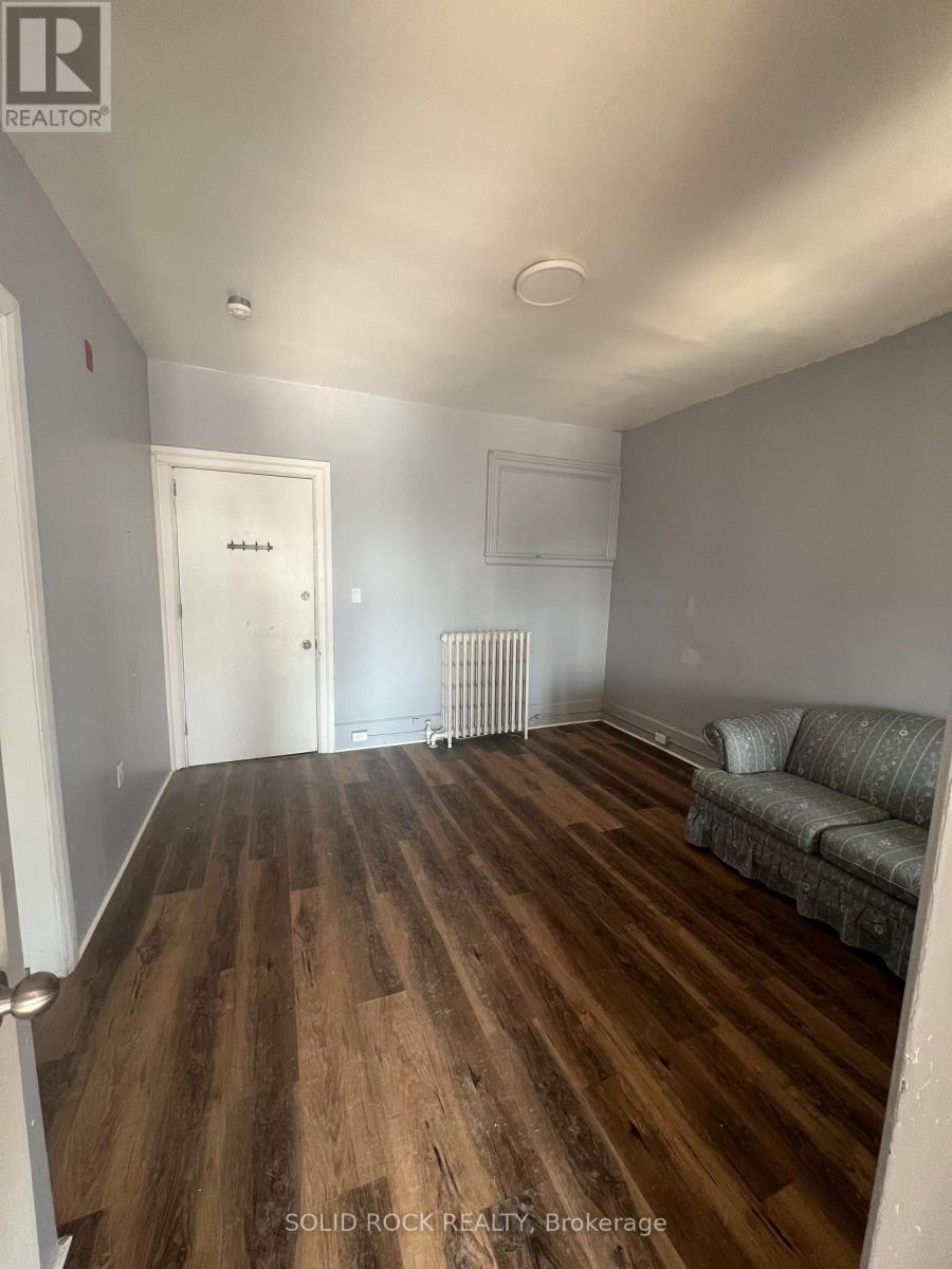 B4 - 89 King Street W, Brockville, Ontario  K6V 3R1 - Photo 3 - X12883882