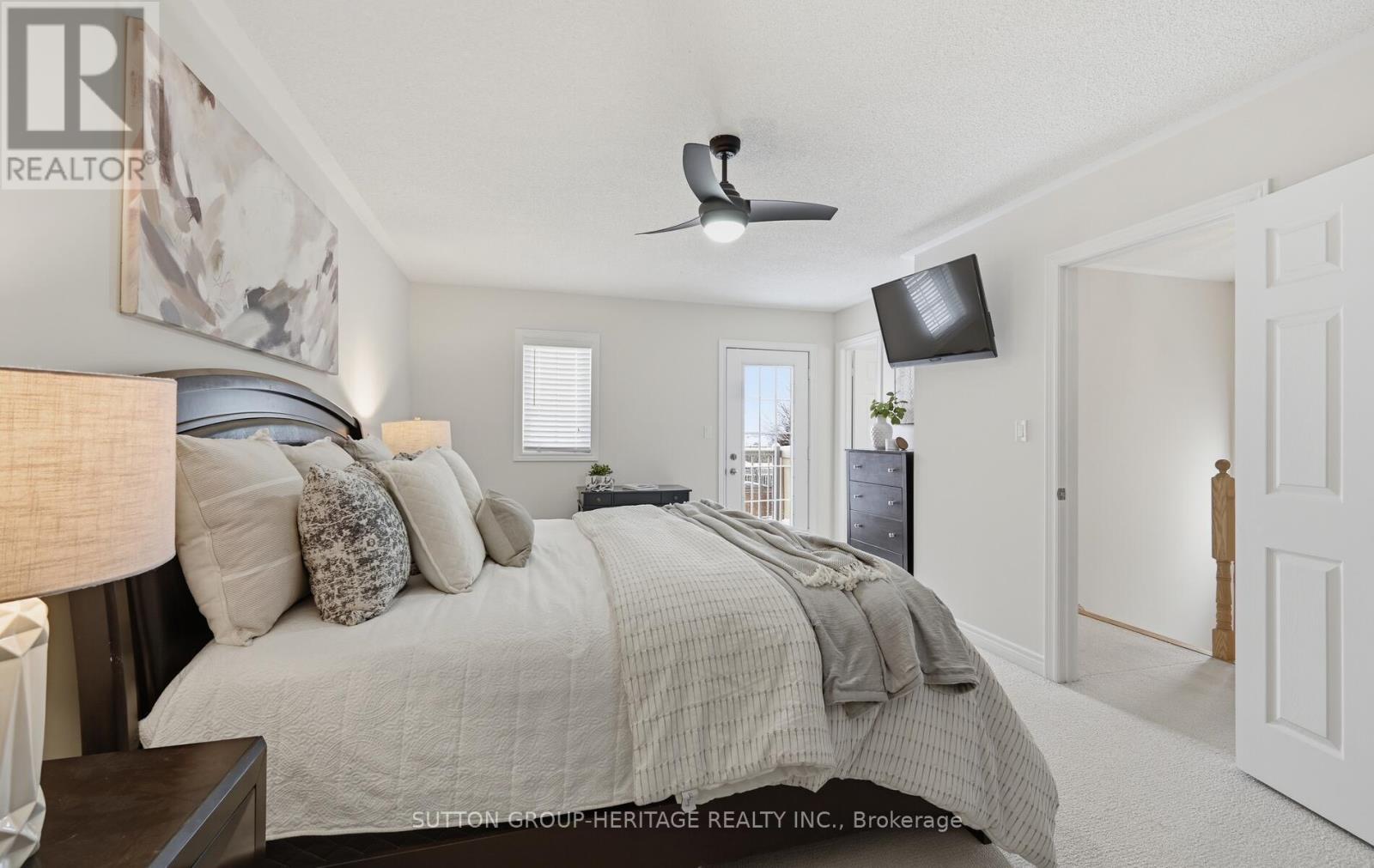 41 Kirkland Place, Whitby, Ontario  L1P 1X3 - Photo 15 - E12883854