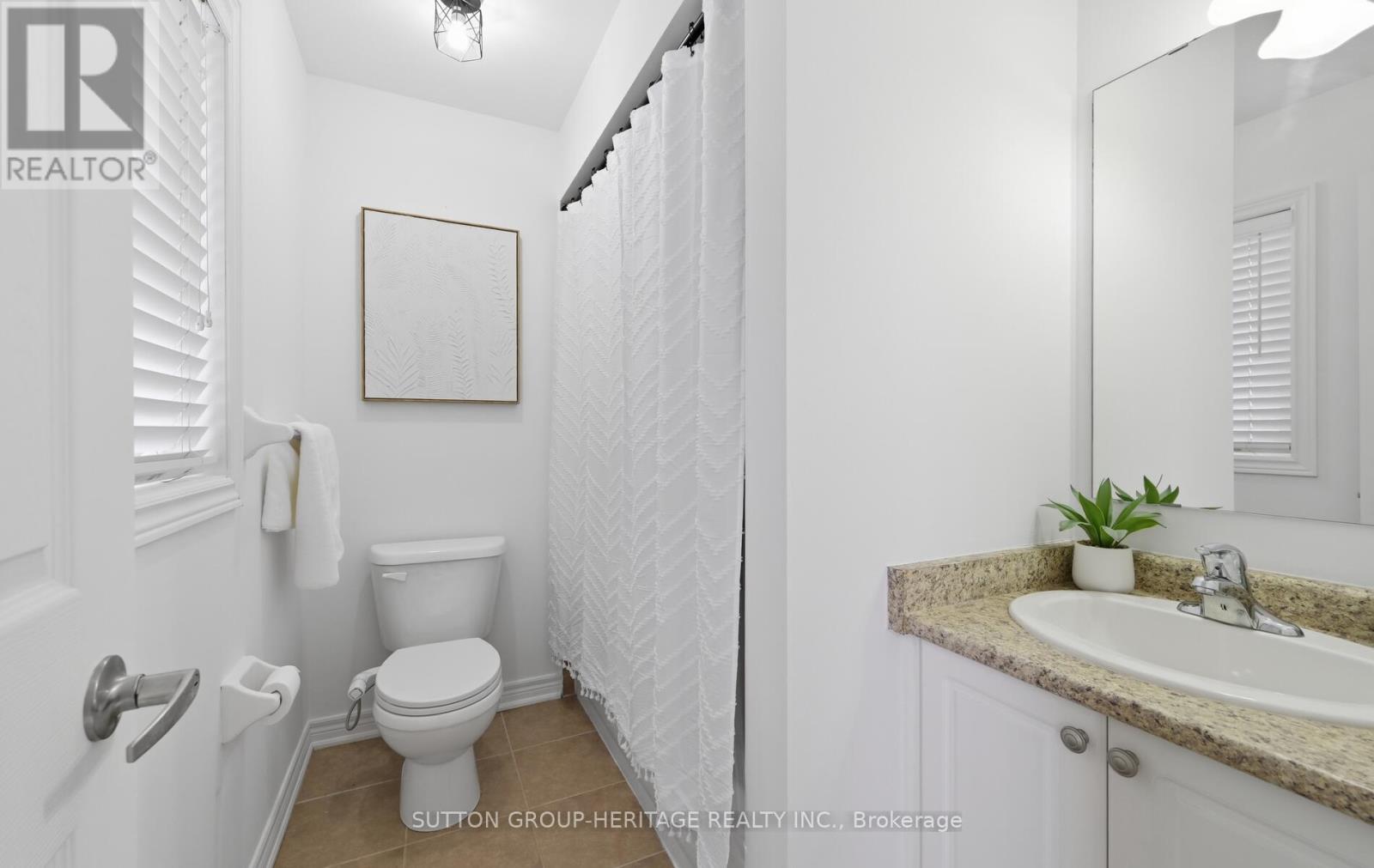 41 Kirkland Place, Whitby, Ontario  L1P 1X3 - Photo 19 - E12883854