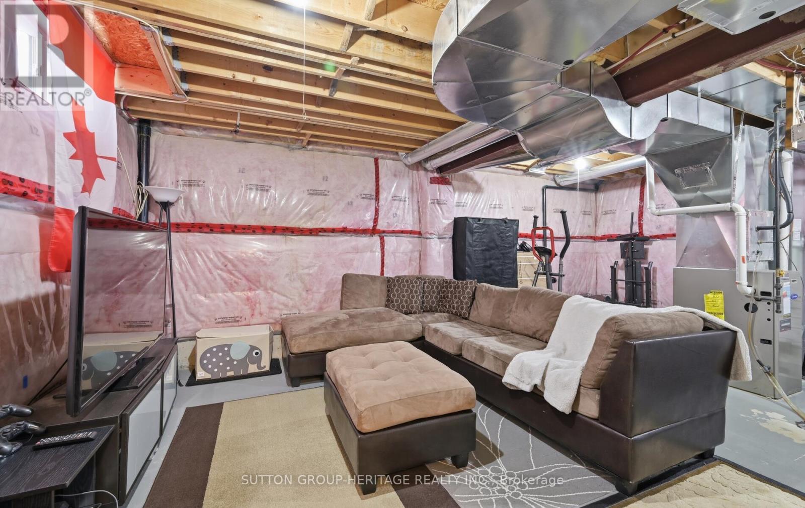 41 Kirkland Place, Whitby, Ontario  L1P 1X3 - Photo 27 - E12883854