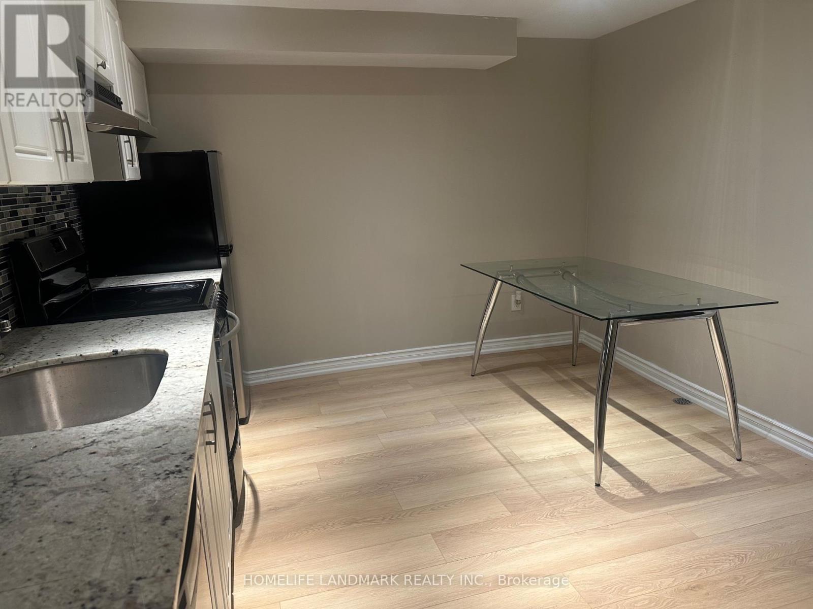 216 Maple Sugar Lane, Vaughan, Ontario  L4J 9A8 - Photo 4 - N12883864