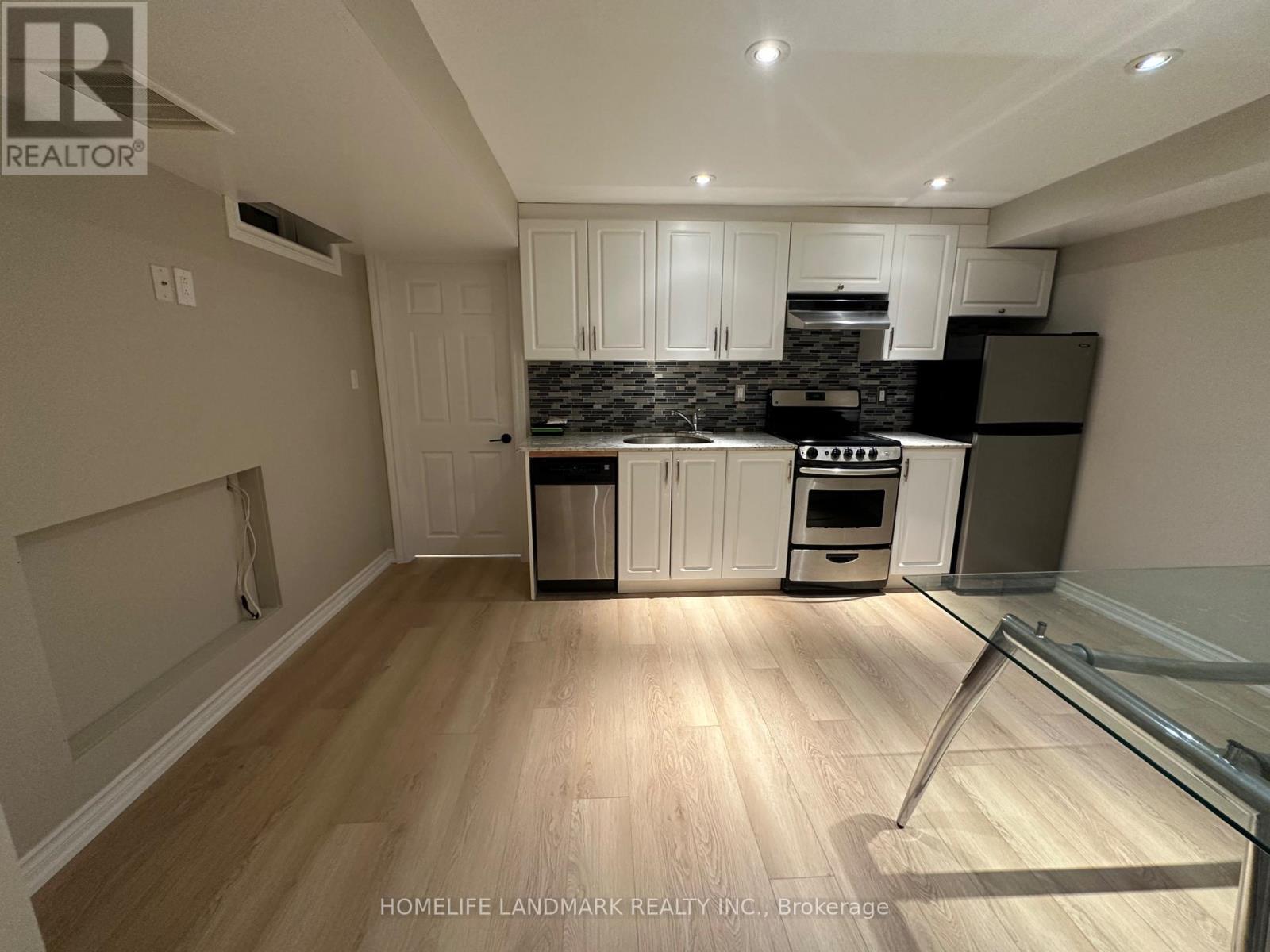 216 Maple Sugar Lane, Vaughan, Ontario  L4J 9A8 - Photo 5 - N12883864