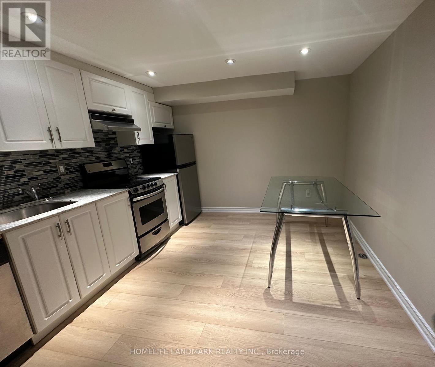 216 Maple Sugar Lane, Vaughan, Ontario  L4J 9A8 - Photo 6 - N12883864