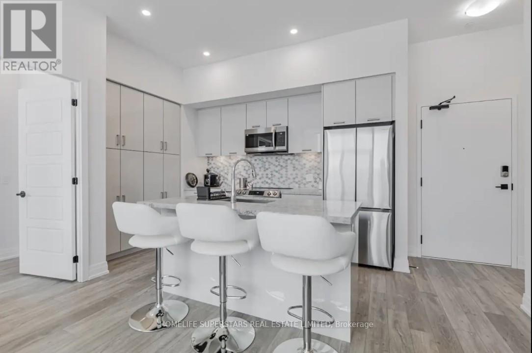 407 - 415 Sea Ray Avenue, Innisfil, Ontario  L9S 0R5 - Photo 2 - N12883878