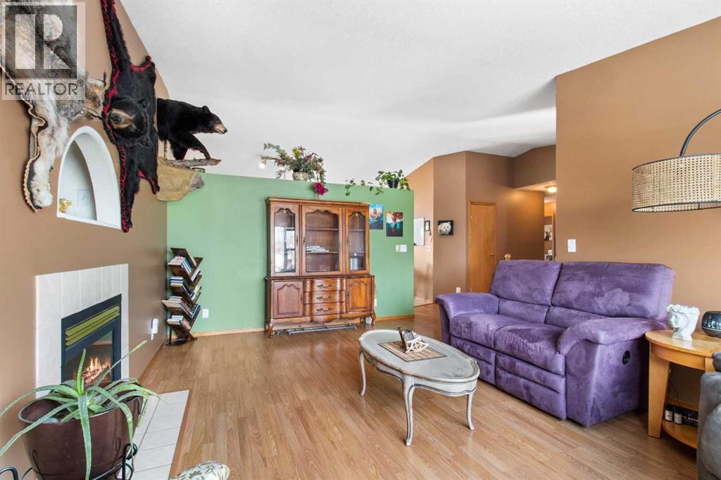 13 Westwood Court, Sylvan Lake, Alberta  T4S 1P7 - Photo 13 - A2289326