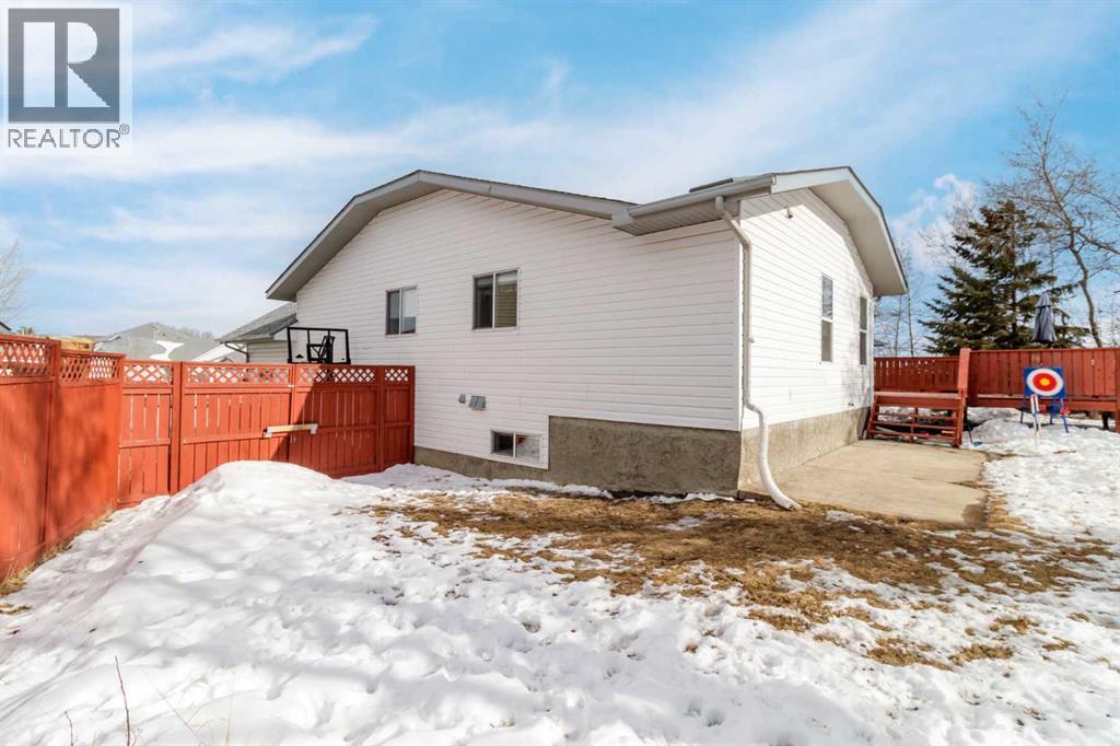 13 Westwood Court, Sylvan Lake, Alberta  T4S 1P7 - Photo 31 - A2289326