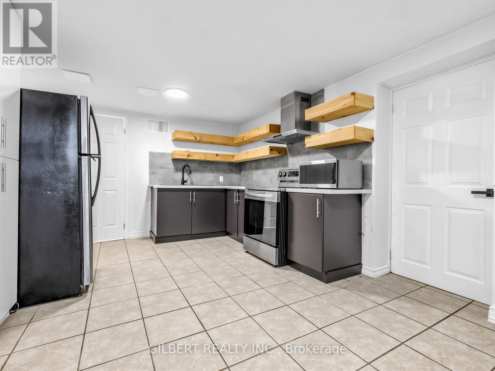 313 Winnifred Drive, Georgina, Ontario  L4P 3B4 - Photo 31 - N12875290