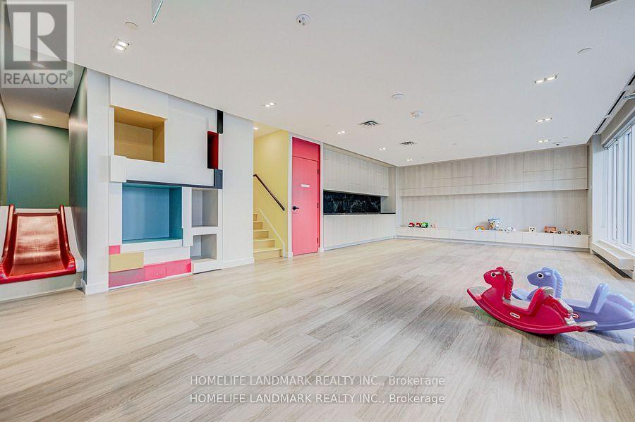 1808 - 4065 Confederation Parkway, Mississauga, Ontario  L5B 0L4 - Photo 27 - W12872844