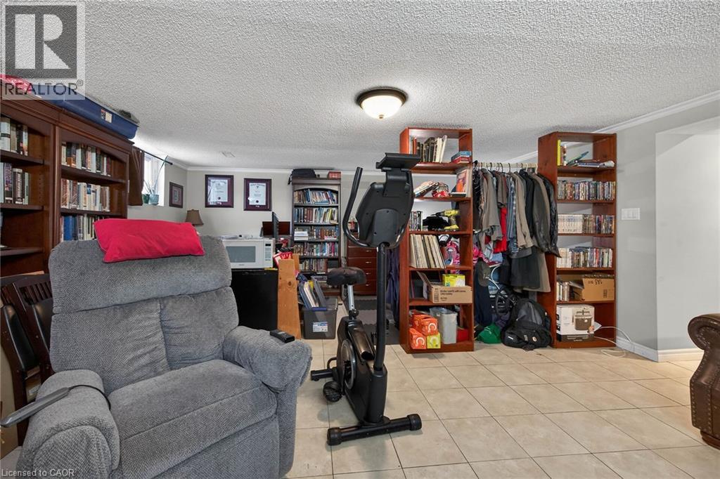 327 Eaglewood Drive, Hamilton, Ontario  L8W 1Z2 - Photo 35 - 40807089