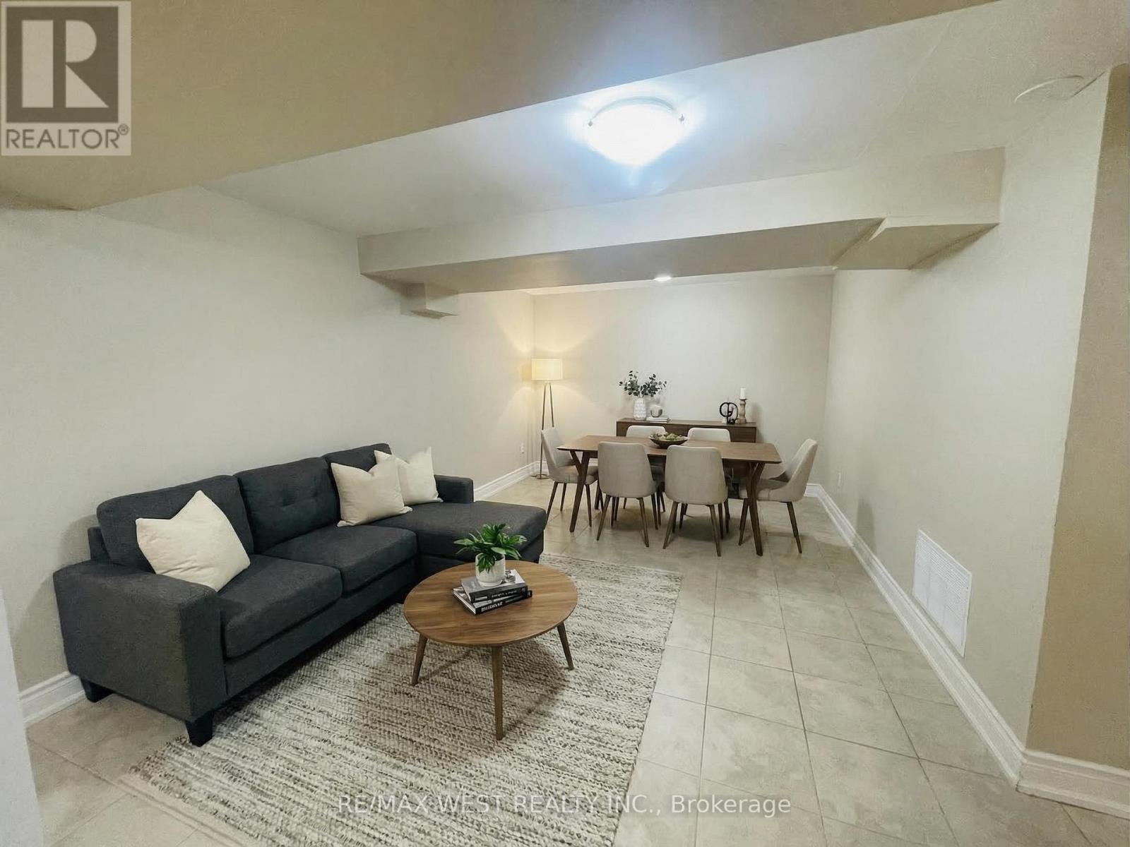 Bsmt - 25 Coronado Court, Toronto, Ontario  M9M 1S6 - Photo 5 - W12880840