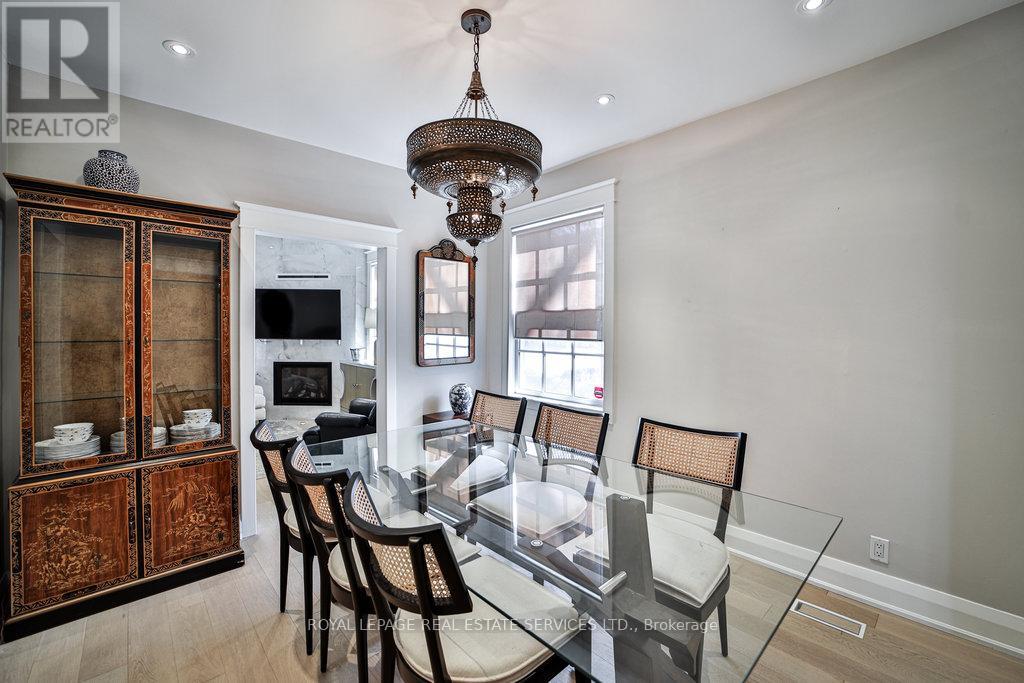 128 Chisholm Street, Oakville, Ontario  L6K 3J2 - Photo 11 - W12883852