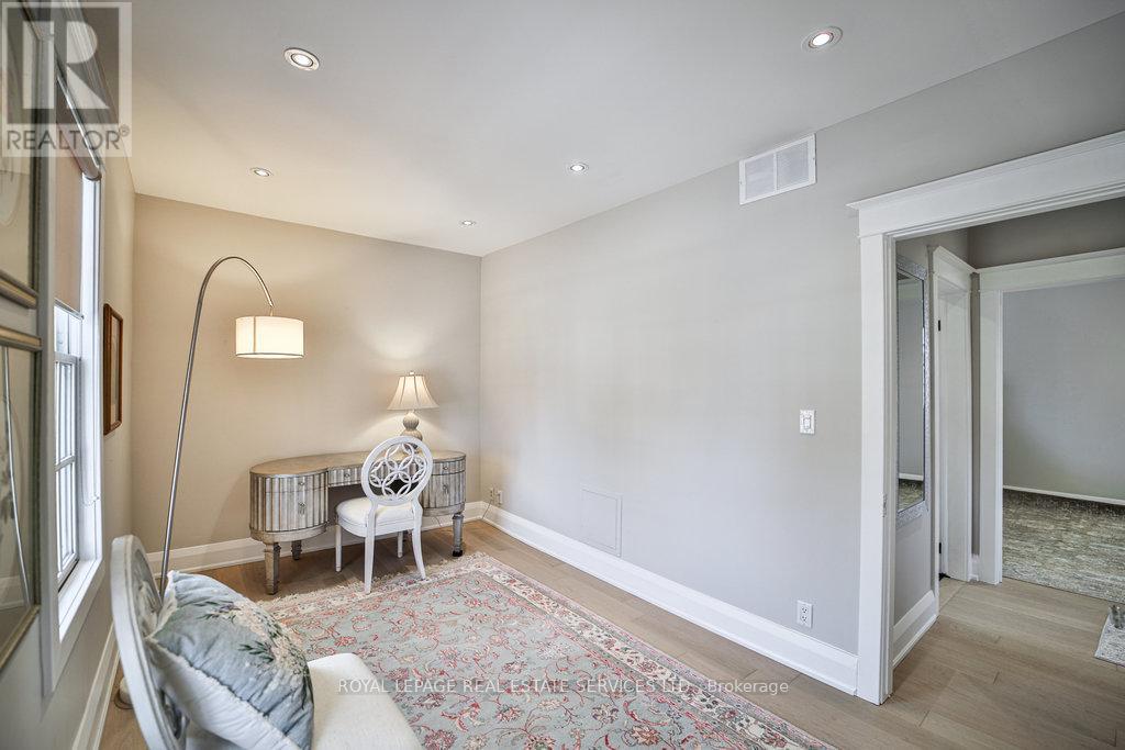 128 Chisholm Street, Oakville, Ontario  L6K 3J2 - Photo 29 - W12883852