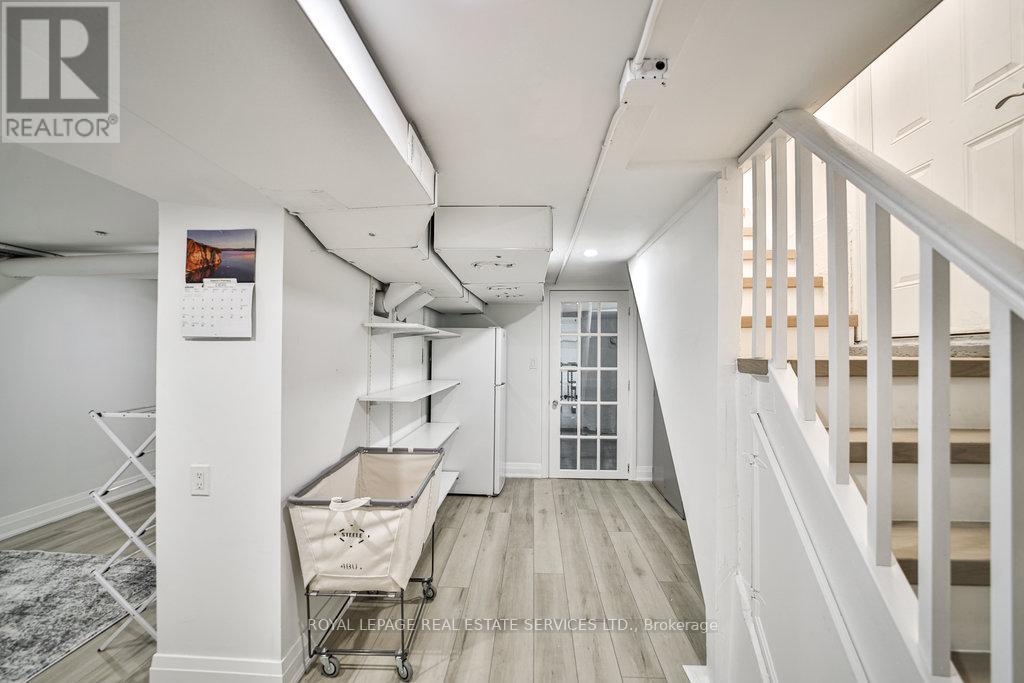 128 Chisholm Street, Oakville, Ontario  L6K 3J2 - Photo 33 - W12883852