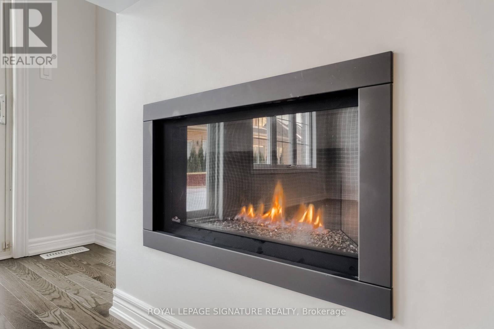 41 Overlea Drive, Brampton, Ontario  L6R 4B8 - Photo 5 - W12883856