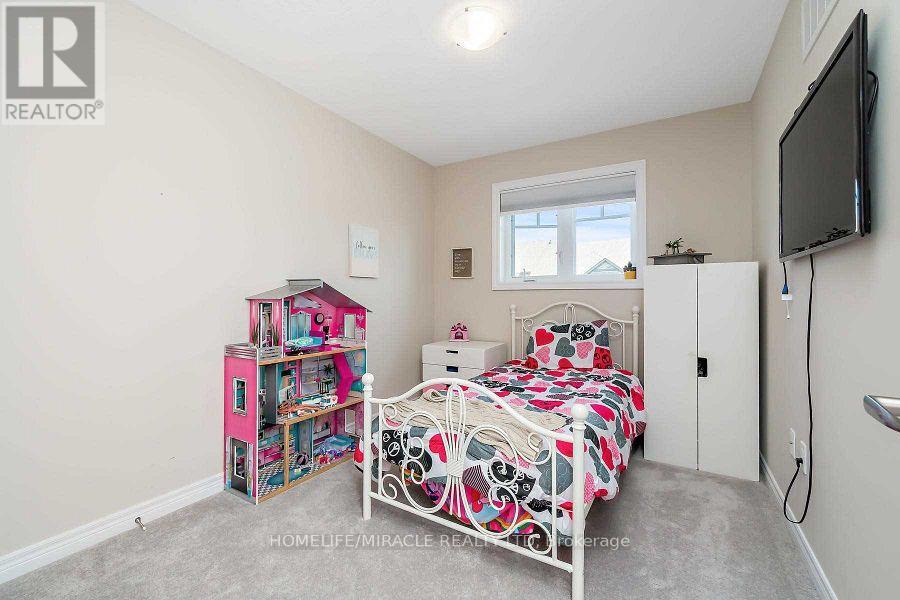 26 Winterton Court, Orangeville, Ontario  L9W 7N5 - Photo 23 - W12883866