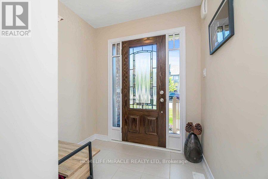 26 Winterton Court, Orangeville, Ontario  L9W 7N5 - Photo 3 - W12883866