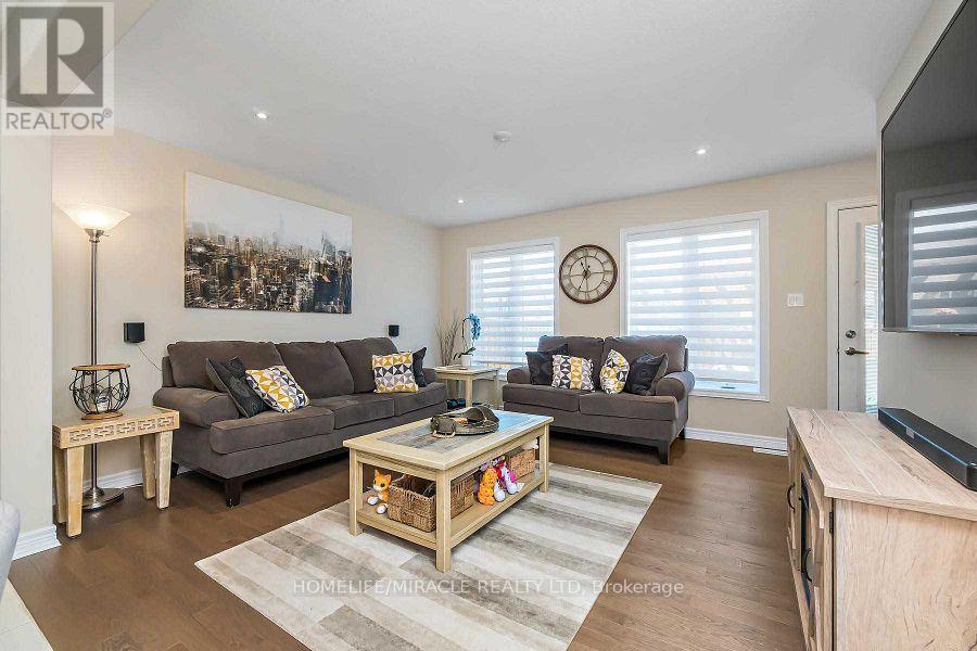 26 Winterton Court, Orangeville, Ontario  L9W 7N5 - Photo 5 - W12883866