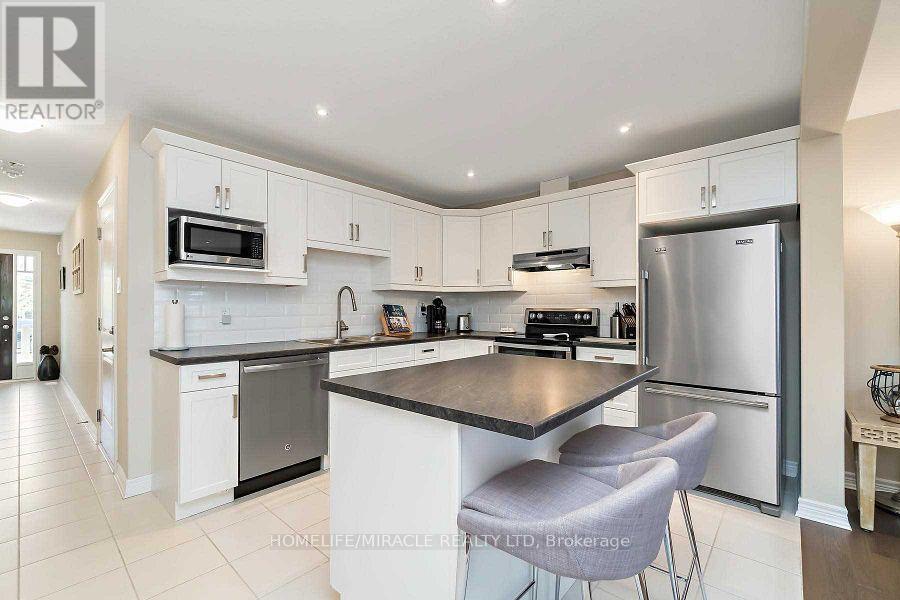 26 Winterton Court, Orangeville, Ontario  L9W 7N5 - Photo 9 - W12883866