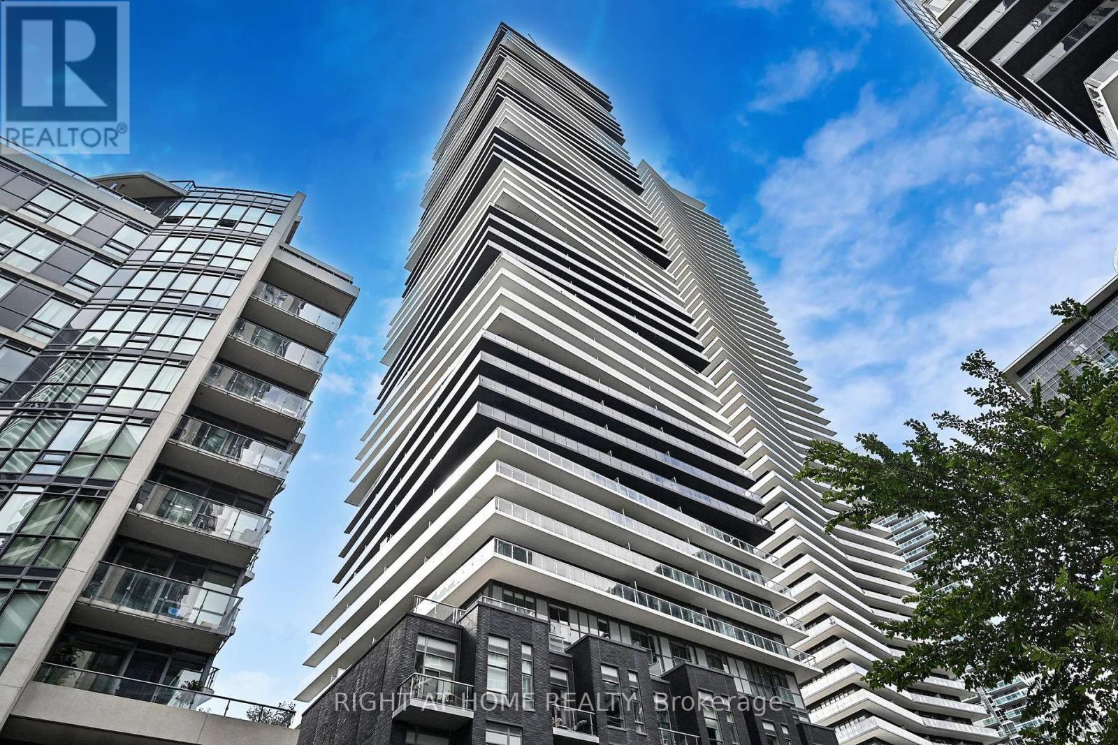 4902 - 56 ANNIE CRAIG DRIVE, Toronto, Ontario