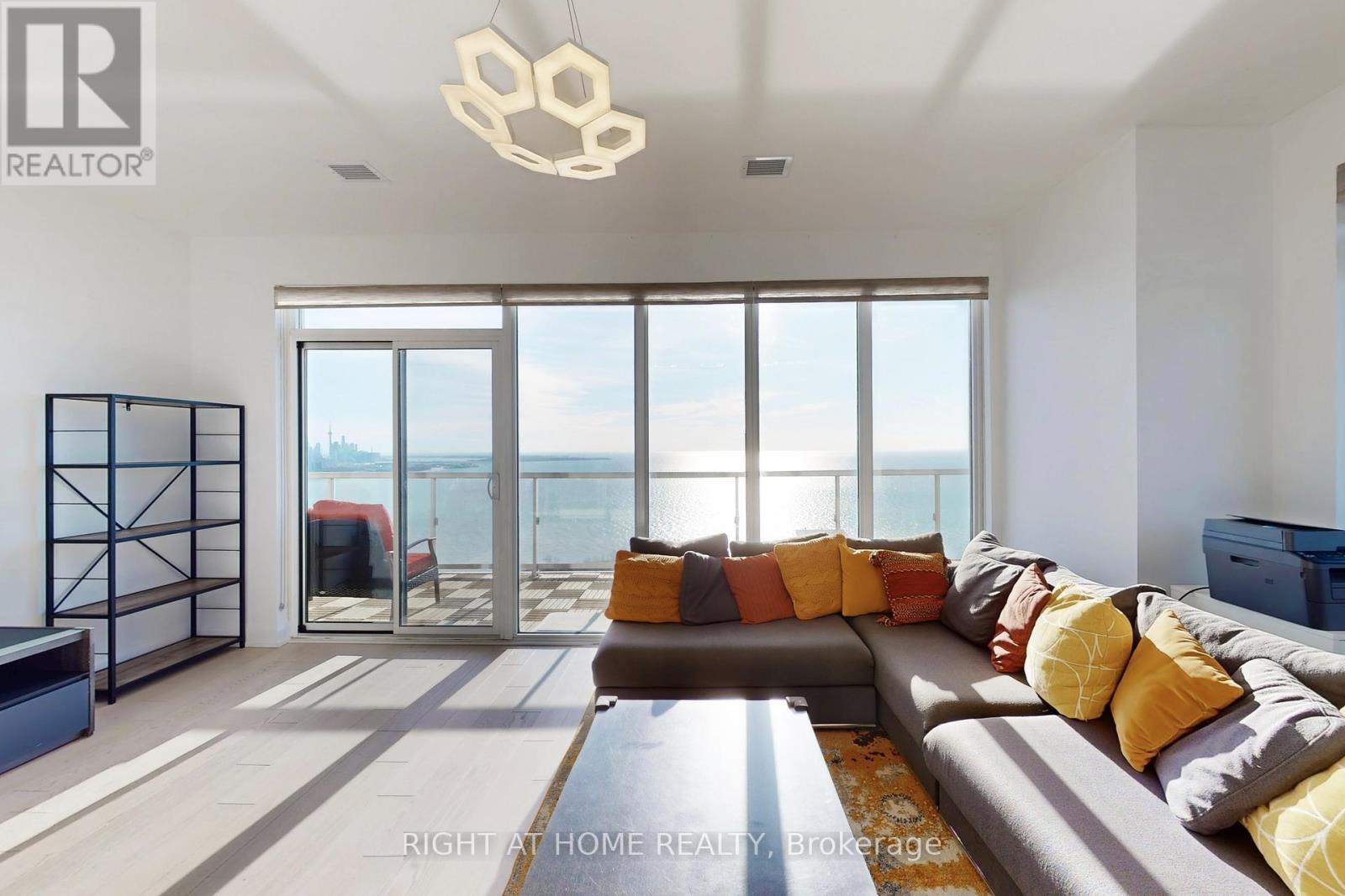 4902 - 56 Annie Craig Drive, Toronto, Ontario  M8V 0C8 - Photo 7 - W12883870