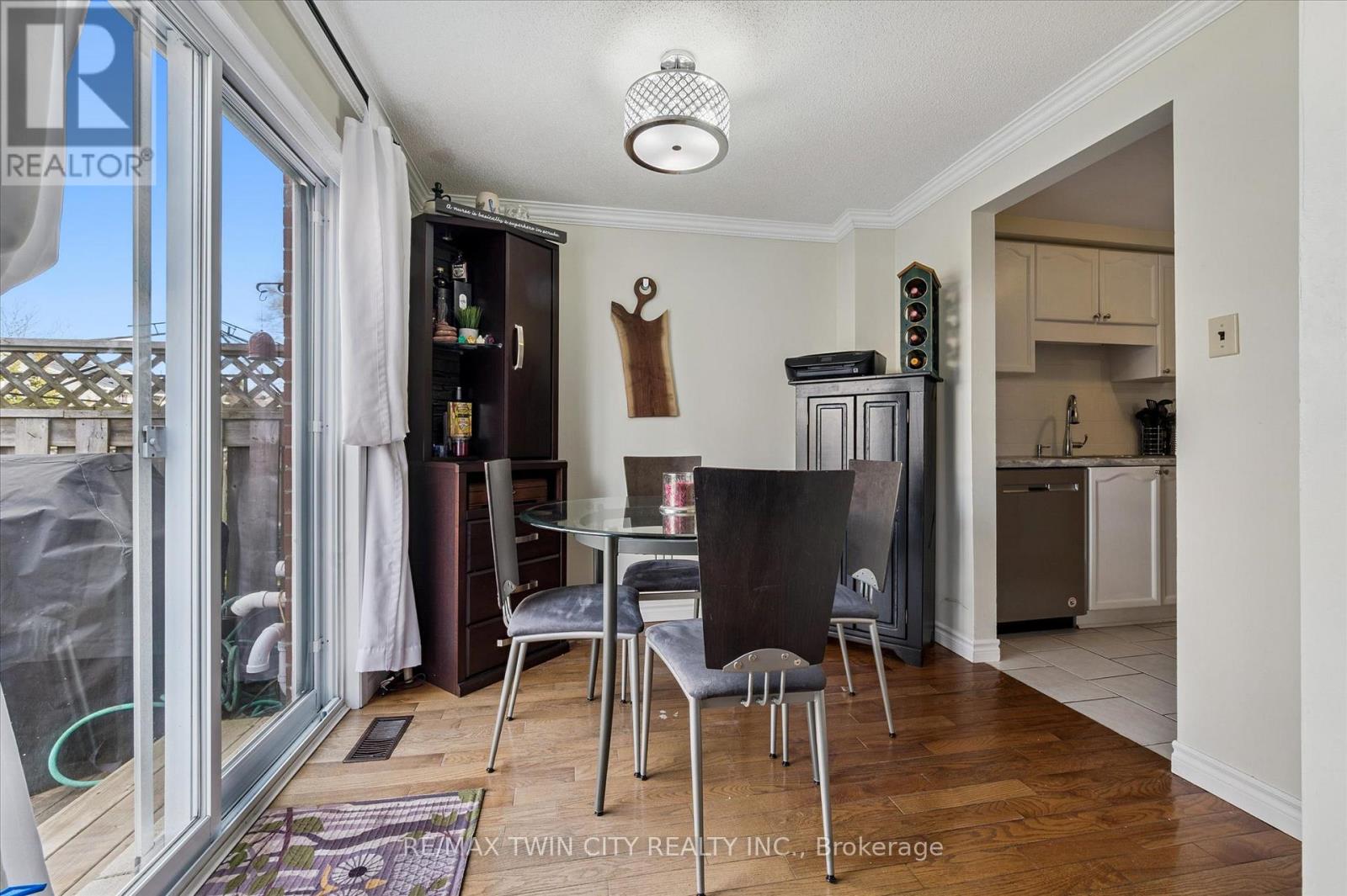 37 Edgemere Drive, Cambridge, Ontario  N1P 1A9 - Photo 15 - X12883880