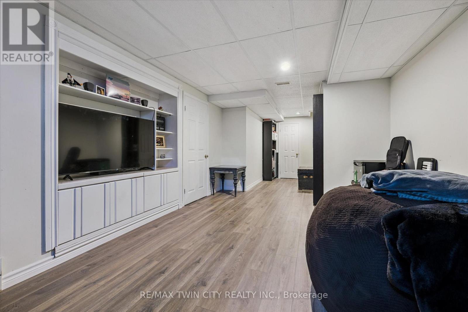 37 Edgemere Drive, Cambridge, Ontario  N1P 1A9 - Photo 35 - X12883880