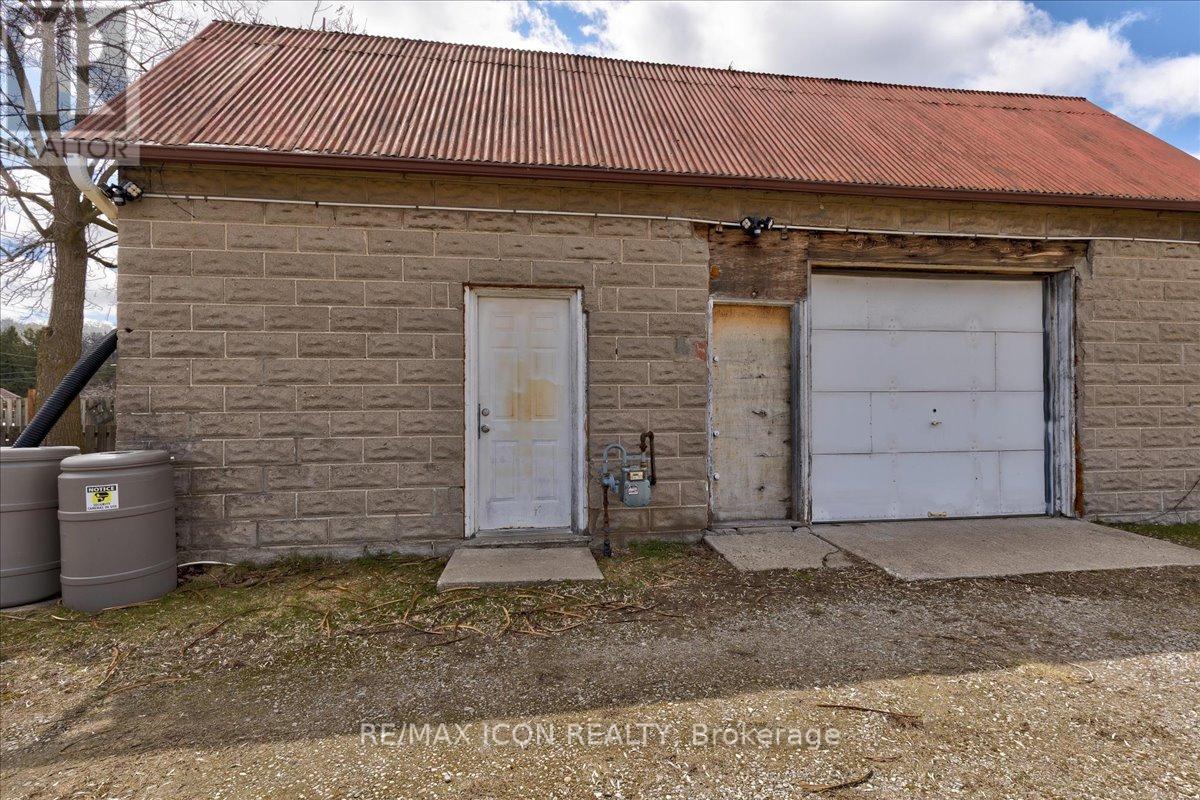 135 Sherwood Drive, Brantford, Ontario  N3T 1N8 - Photo 11 - X12883888