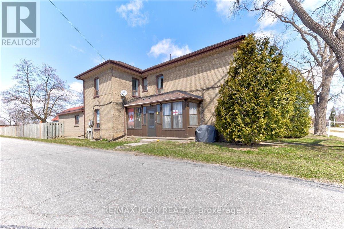 135 Sherwood Drive, Brantford, Ontario  N3T 1N8 - Photo 9 - X12883888