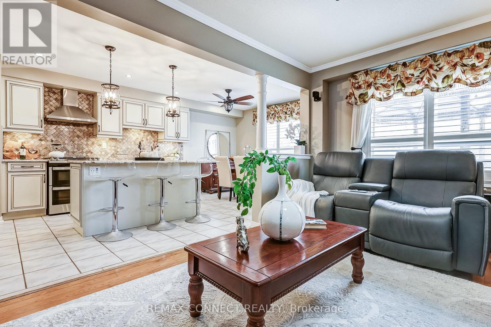 15 Brownridge Place, Whitby, Ontario  L1P 1W3 - Photo 10 - E12878842