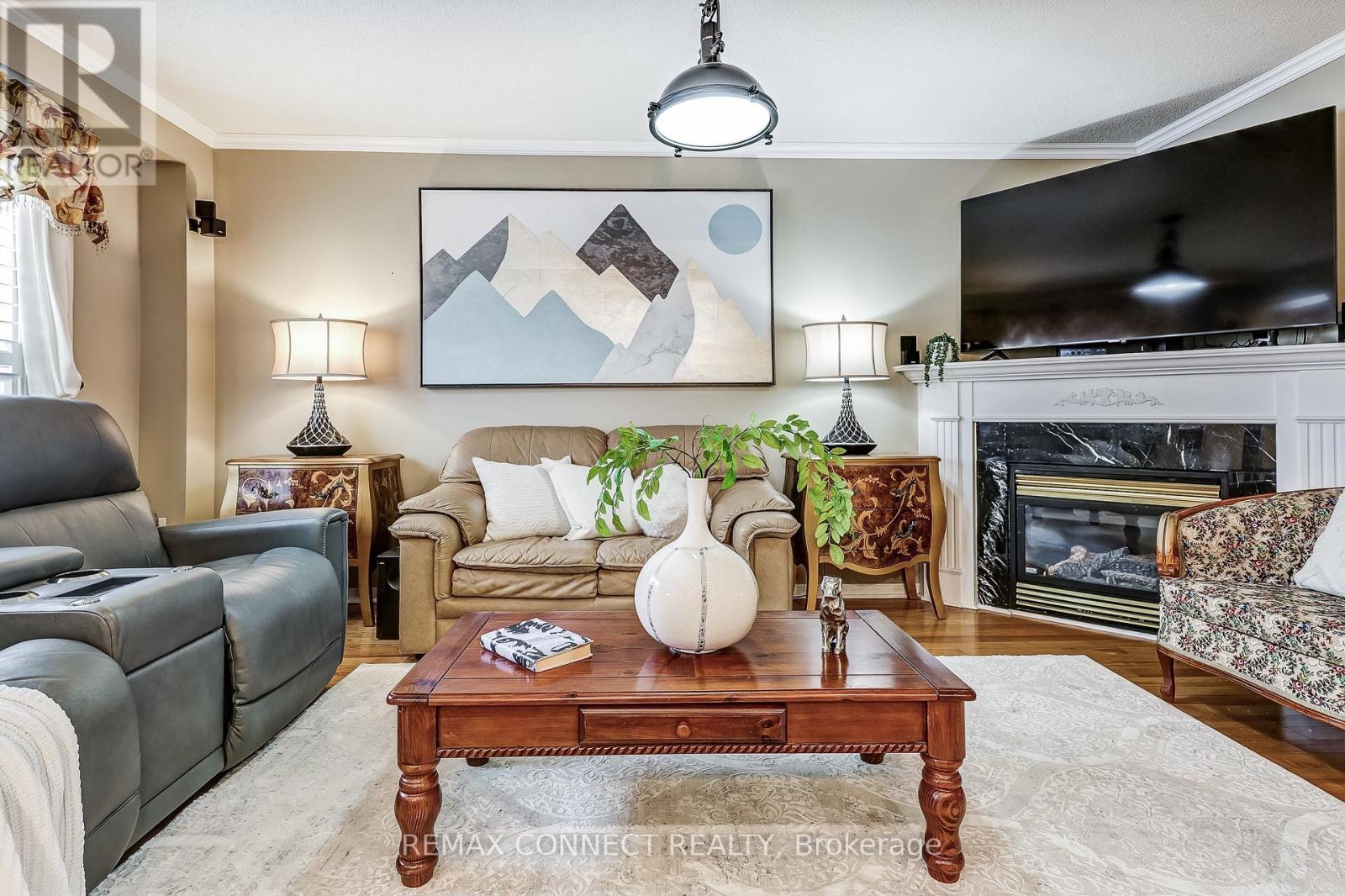 15 Brownridge Place, Whitby, Ontario  L1P 1W3 - Photo 9 - E12878842