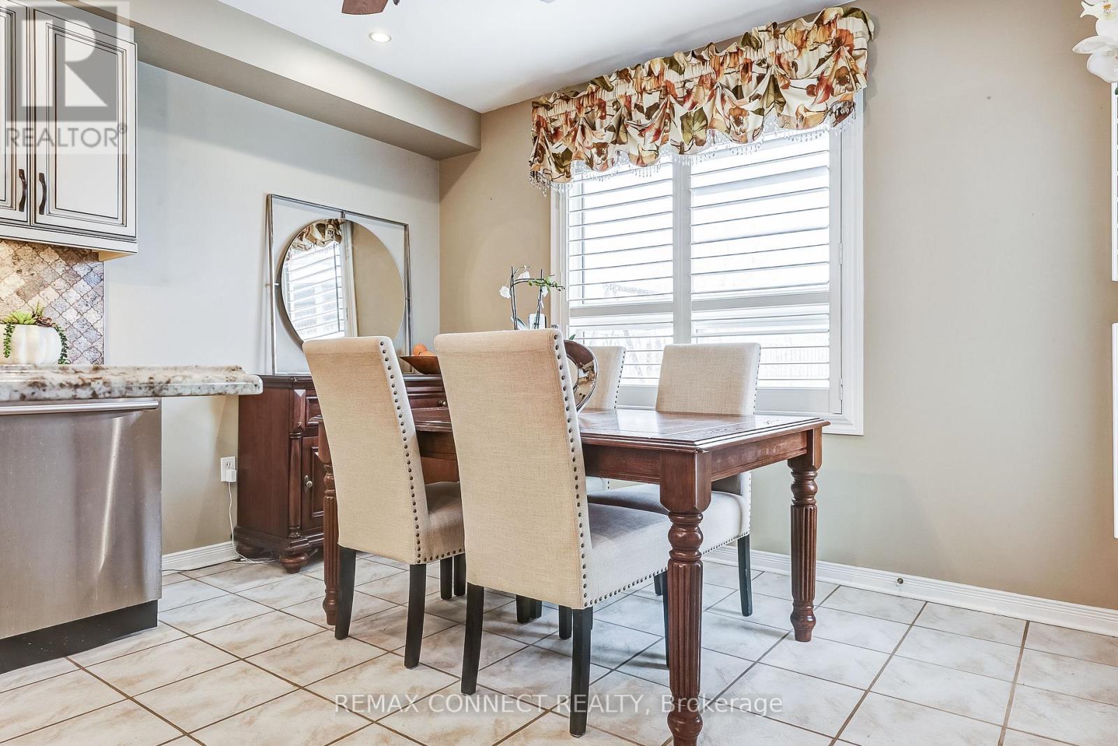 15 Brownridge Place, Whitby, Ontario  L1P 1W3 - Photo 15 - E12878842