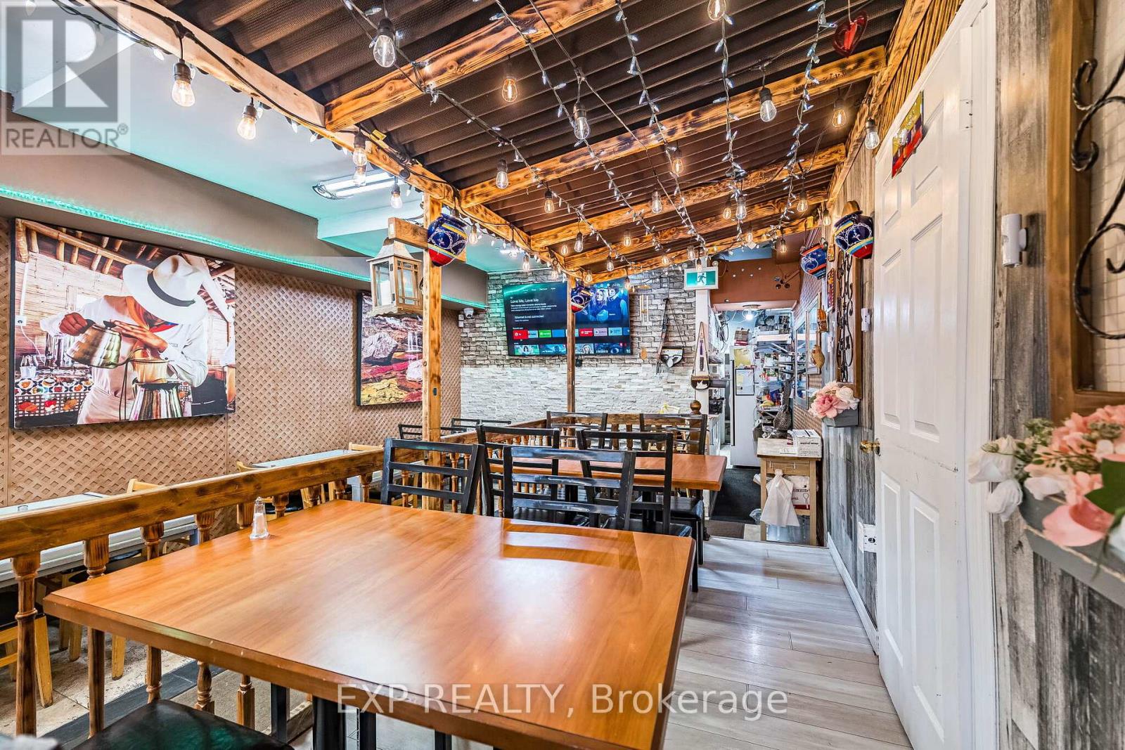 2848 Dufferin Street, Toronto, Ontario  M6B 3S3 - Photo 25 - W12883558