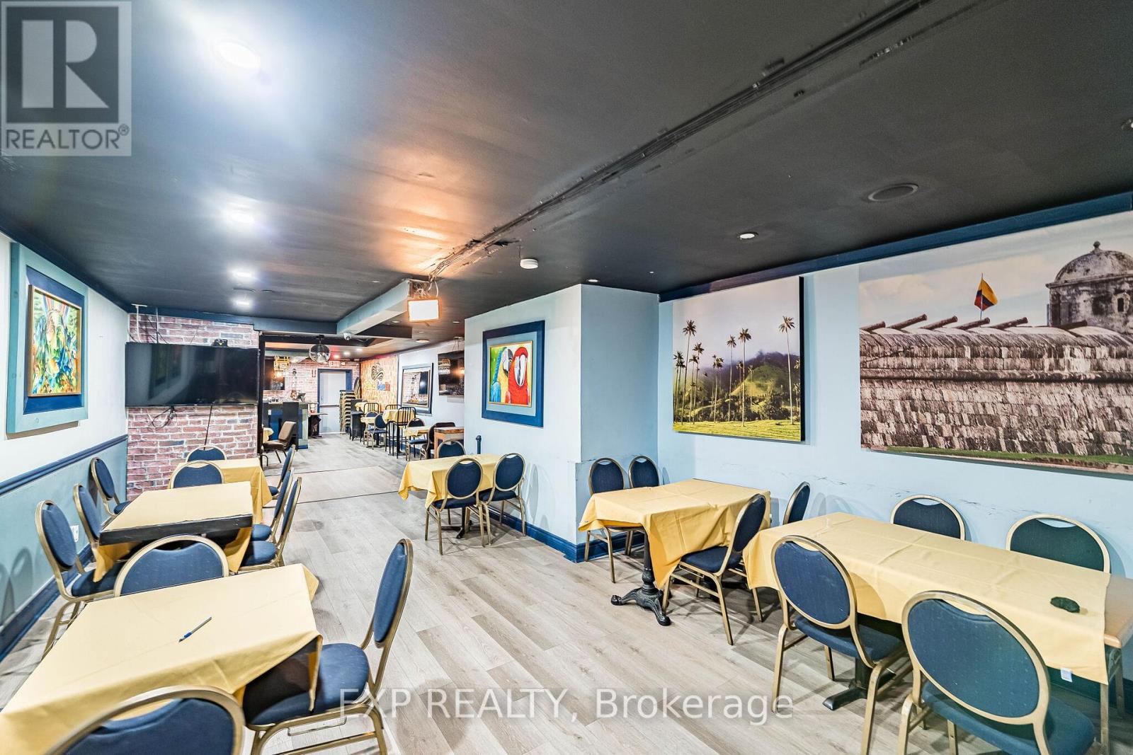 2848 Dufferin Street, Toronto, Ontario  M6B 3S3 - Photo 38 - W12883558