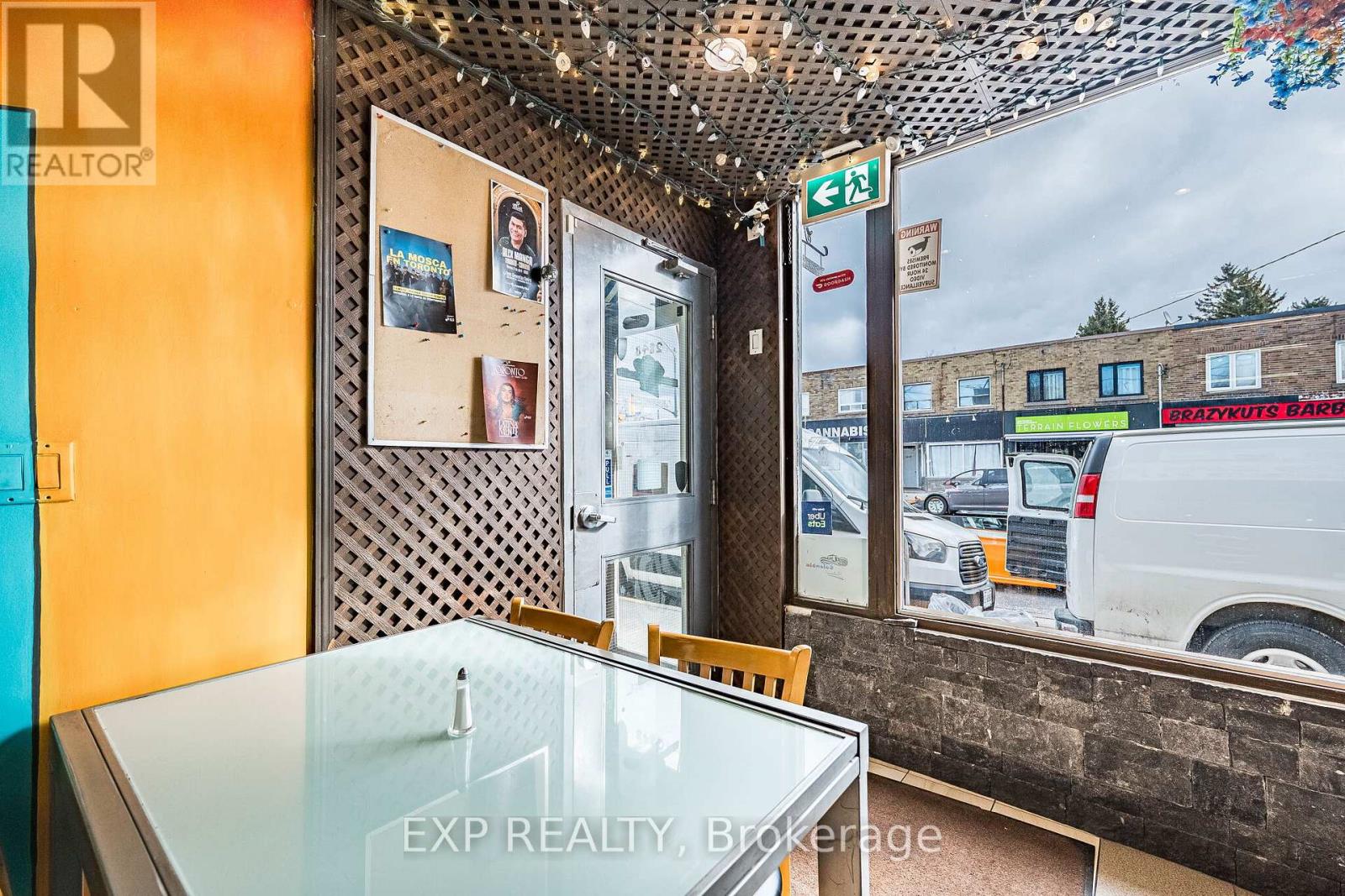 2848 Dufferin Street, Toronto, Ontario  M6B 3S3 - Photo 12 - W12883558