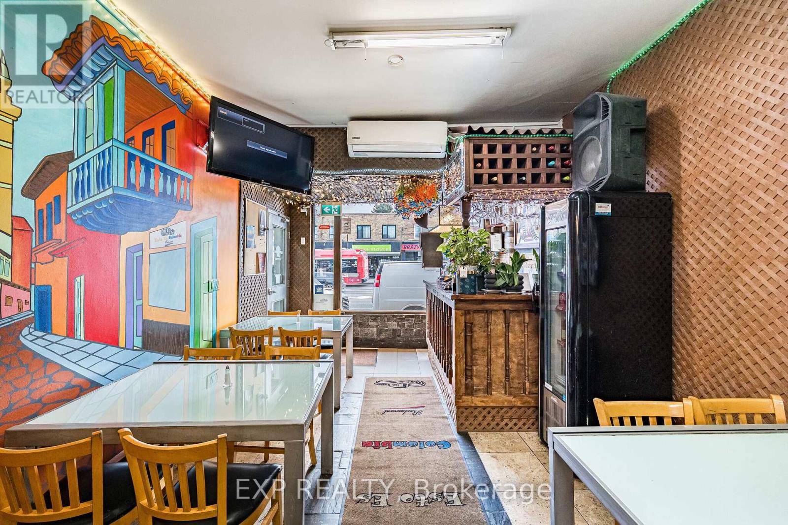 2848 Dufferin Street, Toronto, Ontario  M6B 3S3 - Photo 17 - W12883558