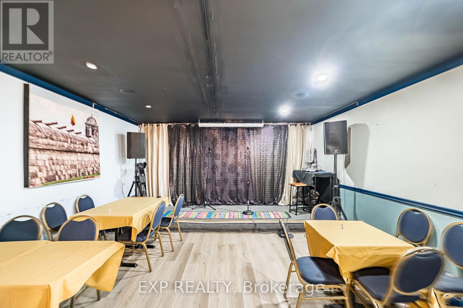 2848 Dufferin Street, Toronto, Ontario  M6B 3S3 - Photo 41 - W12883558