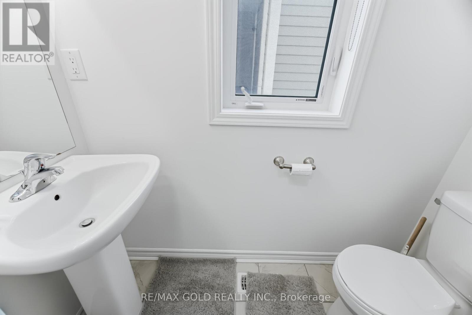 30 Hills Thistle Drive, Wasaga Beach, Ontario  L9E 0J3 - Photo 18 - S12880578