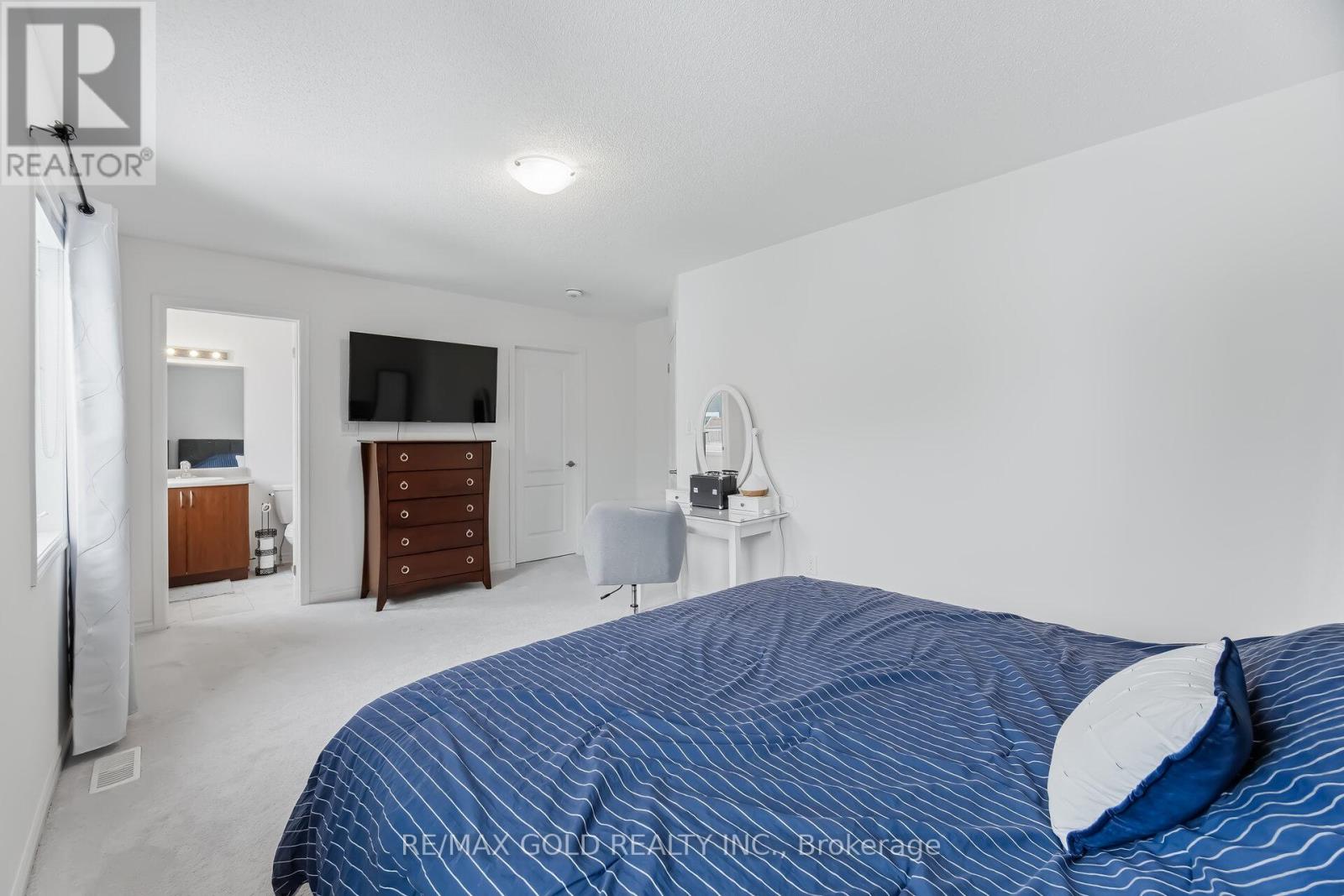 30 Hills Thistle Drive, Wasaga Beach, Ontario  L9E 0J3 - Photo 24 - S12880578