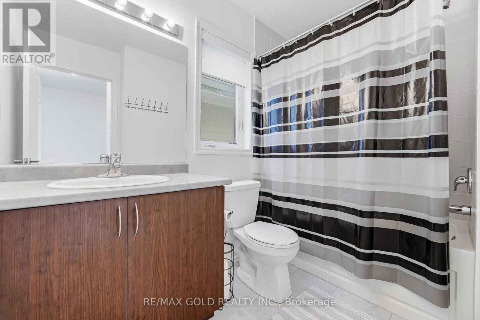 30 Hills Thistle Drive, Wasaga Beach, Ontario  L9E 0J3 - Photo 33 - S12880578