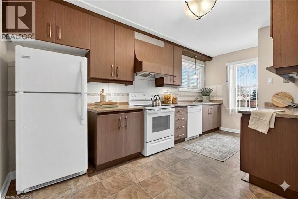 42 Evergreen Avenue, Stoney Creek, Ontario  L8G 3T3 - Photo 13 - 40805963