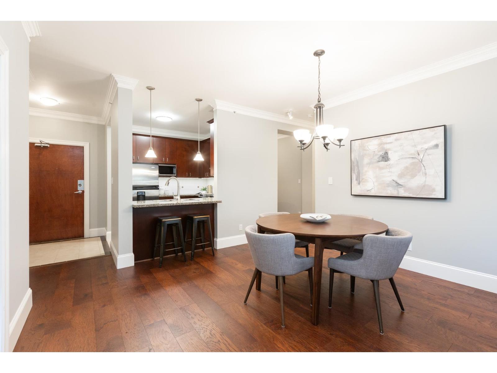 Listing Picture 9 of 38 : 103 1551 FOSTER STREET, White Rock - 魯藝地產 Yvonne Lu Group - MLS Medallion Club Member