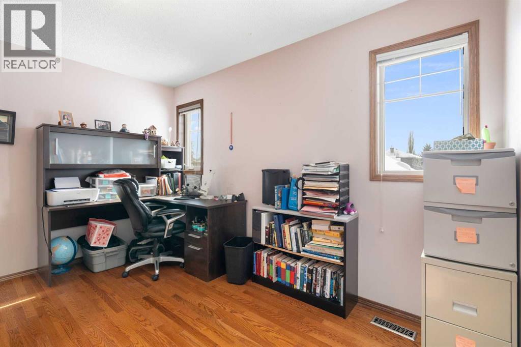 80 Chaparral Road Se, Calgary, Alberta  T2X 3J8 - Photo 29 - A2293332