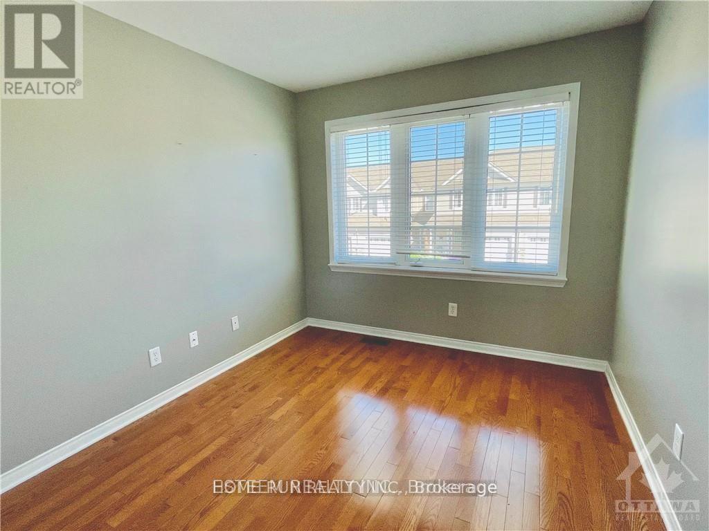 125 Braddock Private, Ottawa, Ontario  K2J 0E6 - Photo 13 - X12883902